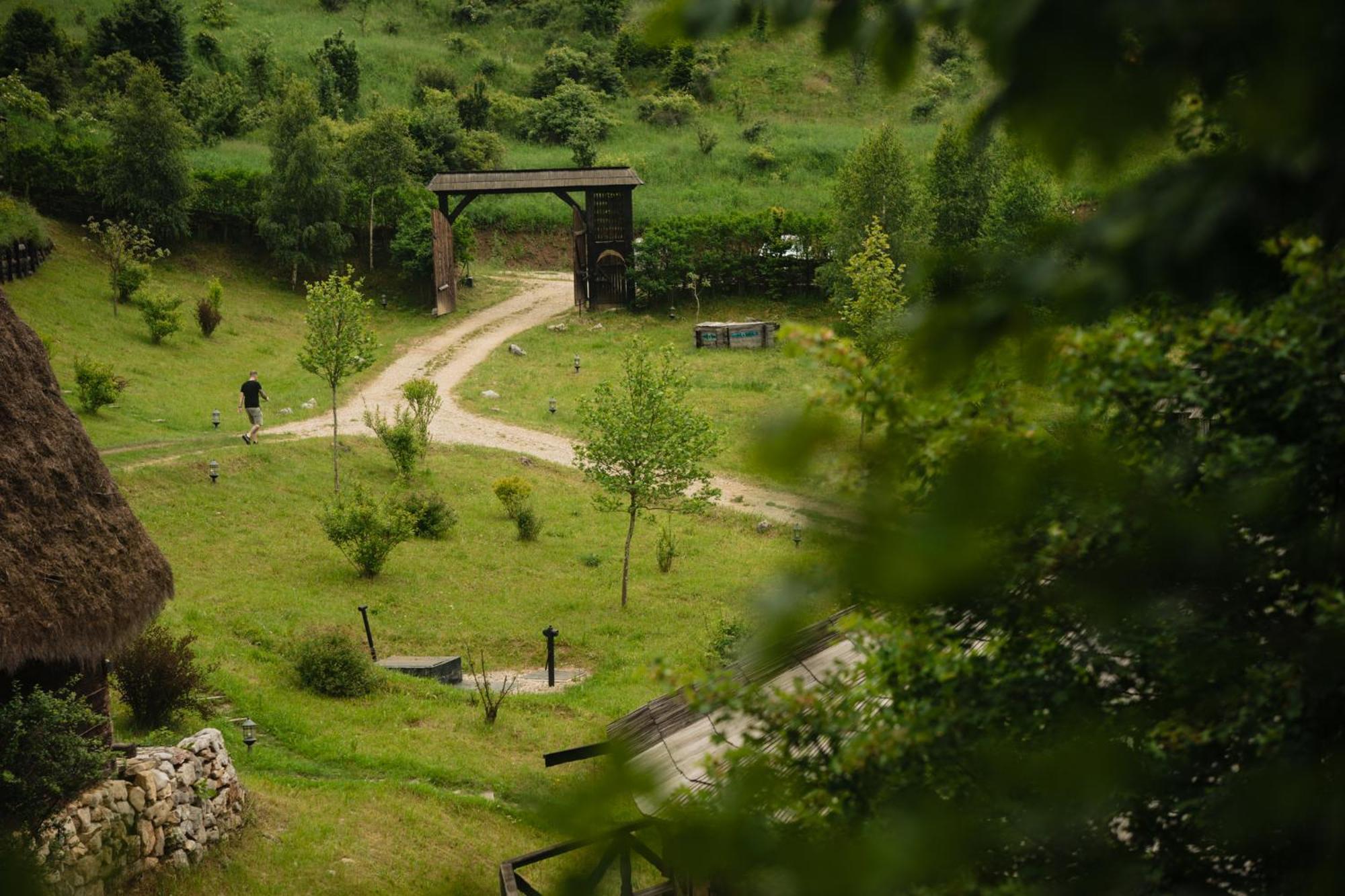 Raven'S Nest - The Hidden Village, Transylvania - Romania Sub Piatra المظهر الخارجي الصورة